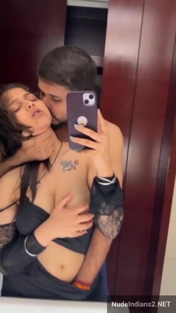 https://pub-5fcdf72a54cd4edbb03ec3edaa415a42.r2.dev/nakedleaks/gujarati_girlfriend_isha_modi's_sensual_display_and_intimate_photos_at_a_hotel/5.jpg