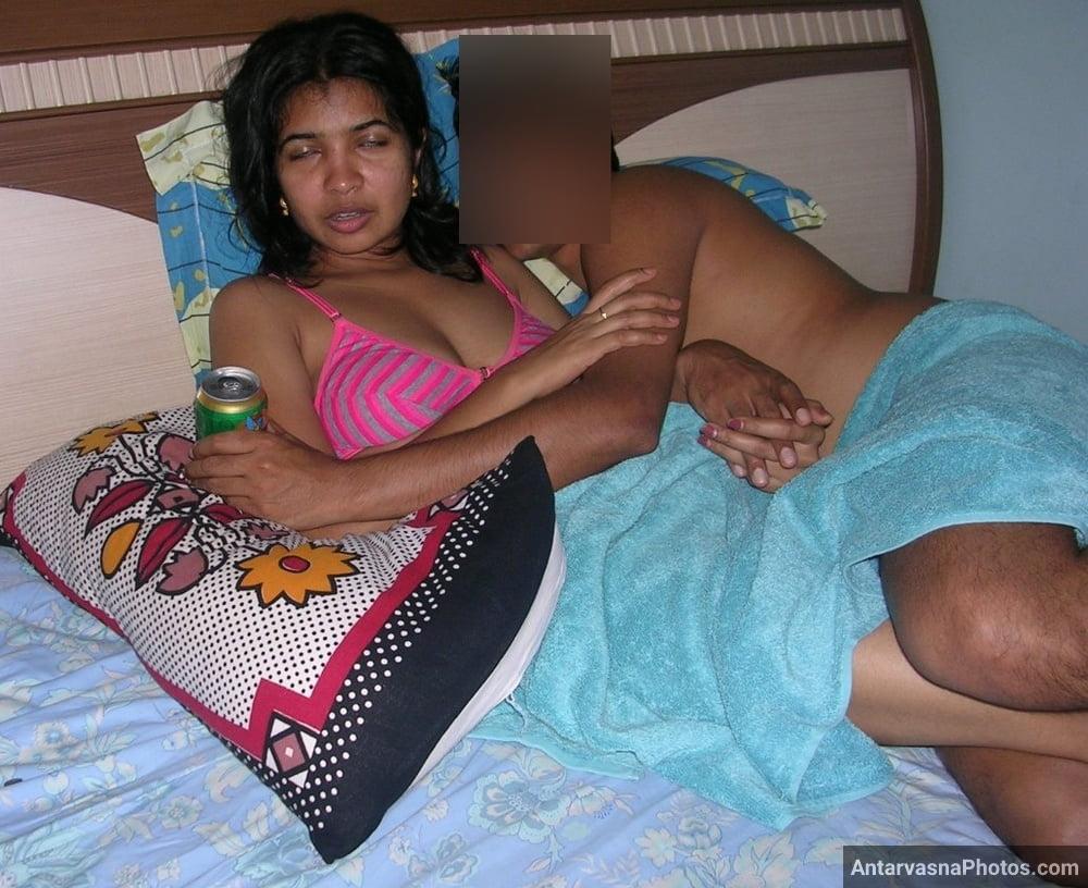 https://pub-5fcdf72a54cd4edbb03ec3edaa415a42.r2.dev/nakedleaks/honeymoon_intimacy_captured:_south_indian_couple_(91_photos)/15.jpg