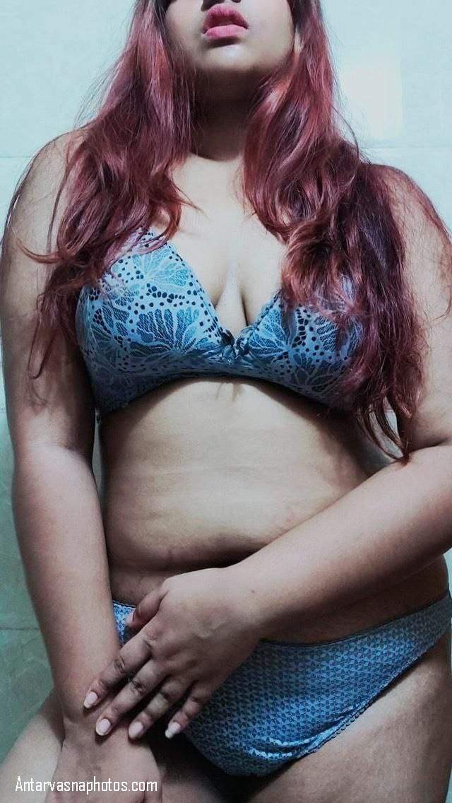 https://pub-5fcdf72a54cd4edbb03ec3edaa415a42.r2.dev/nakedleaks/hot_pictures_of_indian_beauty_heena's_sensual_shots/1.jpg