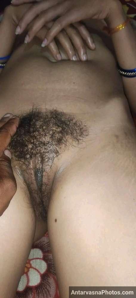 https://pub-5fcdf72a54cd4edbb03ec3edaa415a42.r2.dev/nakedleaks/hubby_takes_nude_pictures_of_seductive_indian_wife/1.jpg
