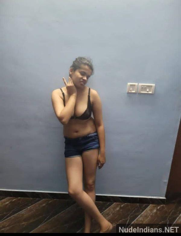 https://pub-5fcdf72a54cd4edbb03ec3edaa415a42.r2.dev/nakedleaks/husband_invites_friend_to_share_wife's_pleasure/0.jpg