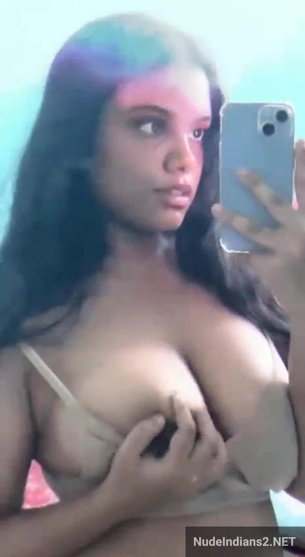 https://pub-5fcdf72a54cd4edbb03ec3edaa415a42.r2.dev/nakedleaks/images_of_pune_college_girl_siddhi_raut's_iphone_boob_selfies/27.jpg
