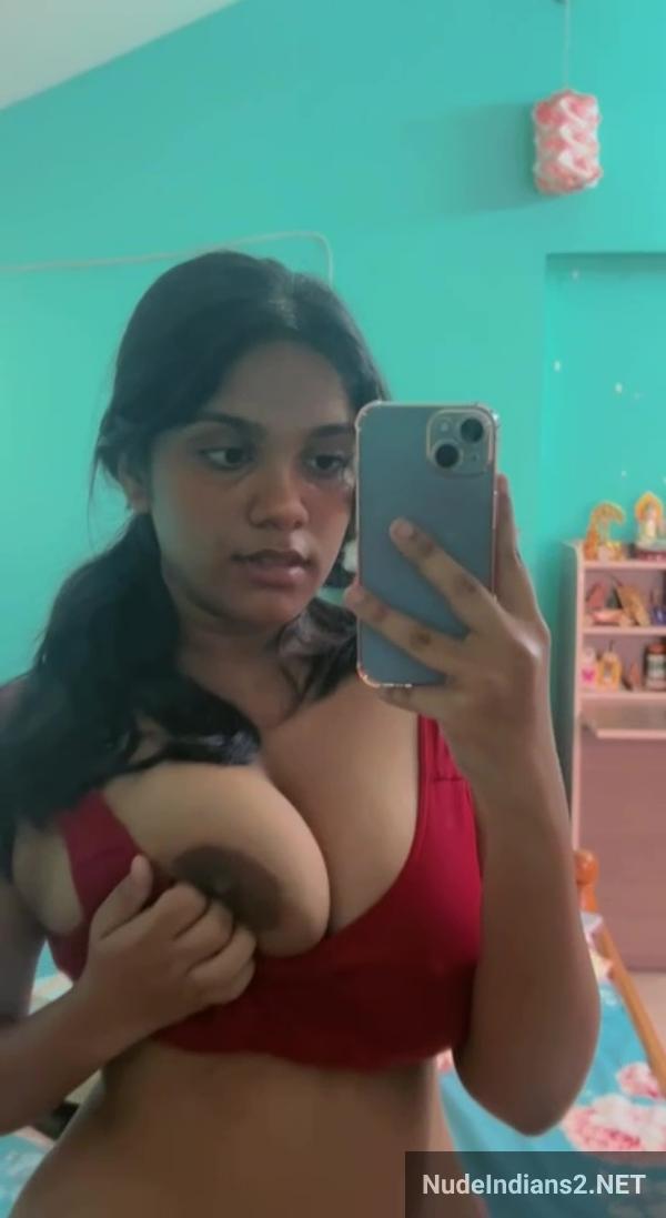 https://pub-5fcdf72a54cd4edbb03ec3edaa415a42.r2.dev/nakedleaks/images_of_pune_college_girl_siddhi_raut's_iphone_boob_selfies/31.jpg