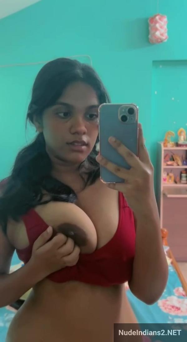 https://pub-5fcdf72a54cd4edbb03ec3edaa415a42.r2.dev/nakedleaks/images_of_pune_college_girl_siddhi_raut's_iphone_boob_selfies/35.jpg