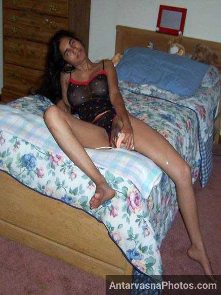 https://pub-5fcdf72a54cd4edbb03ec3edaa415a42.r2.dev/nakedleaks/in_need_of_hot_indian_girl_for_pleasure/2.jpg