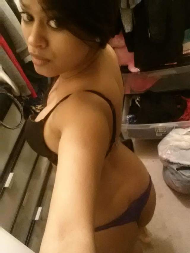 https://pub-5fcdf72a54cd4edbb03ec3edaa415a42.r2.dev/nakedleaks/inaugural_oral_experience_of_a_stunning_desi_girl_captured_in_photos/2.jpg