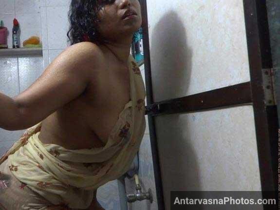 https://pub-5fcdf72a54cd4edbb03ec3edaa415a42.r2.dev/nakedleaks/indian_adult_film_star_lily's_bold_debut/2.jpg