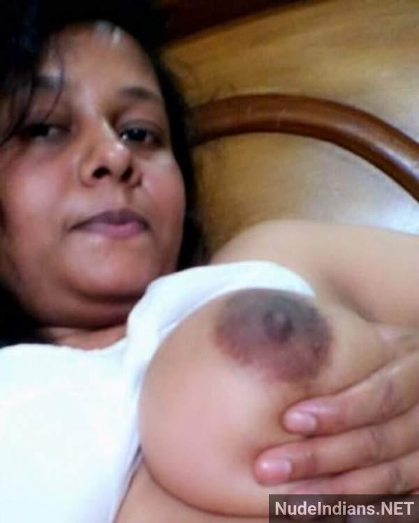 https://pub-5fcdf72a54cd4edbb03ec3edaa415a42.r2.dev/nakedleaks/indian_aunties_flaunting_nude_big_breasts_selfies/32.jpg