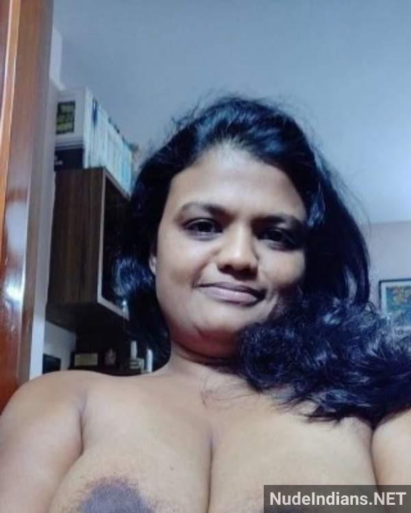 https://pub-5fcdf72a54cd4edbb03ec3edaa415a42.r2.dev/nakedleaks/indian_aunties_flaunting_nude_big_breasts_selfies/73.jpg
