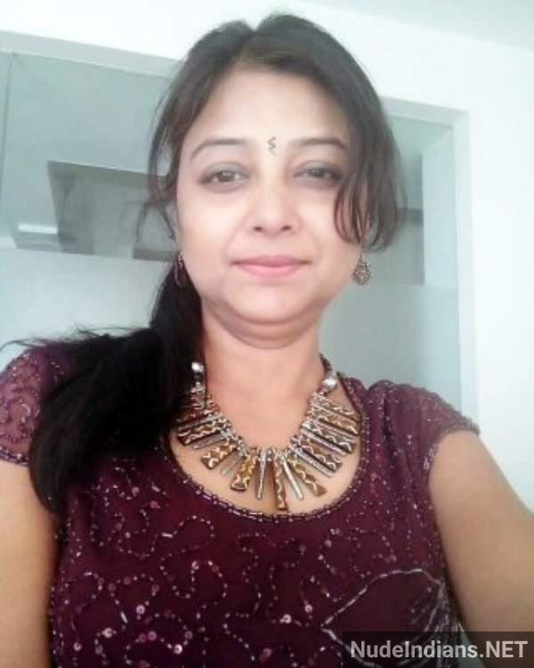 https://pub-5fcdf72a54cd4edbb03ec3edaa415a42.r2.dev/nakedleaks/indian_aunties_flaunting_nude_big_breasts_selfies/81.jpg