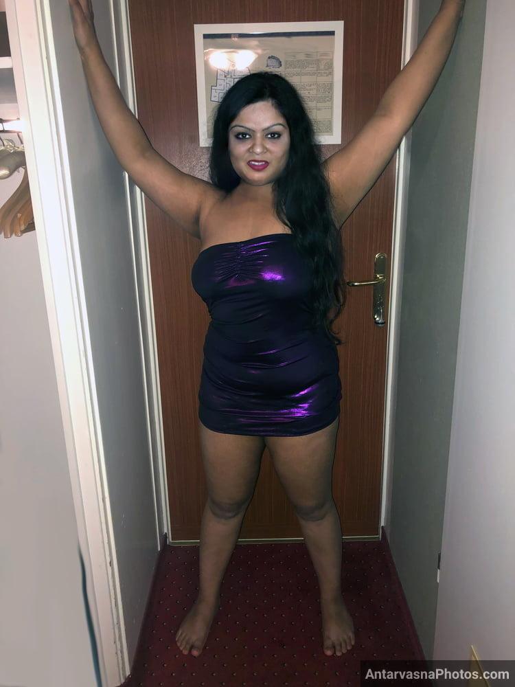 https://pub-5fcdf72a54cd4edbb03ec3edaa415a42.r2.dev/nakedleaks/indian_bhabhi_nude_pictures_collection_(64_high_quality_images)/15.jpg
