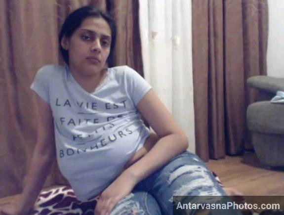 https://pub-5fcdf72a54cd4edbb03ec3edaa415a42.r2.dev/nakedleaks/indian_busty_wife's_steamy_webcam_photos/2.jpg