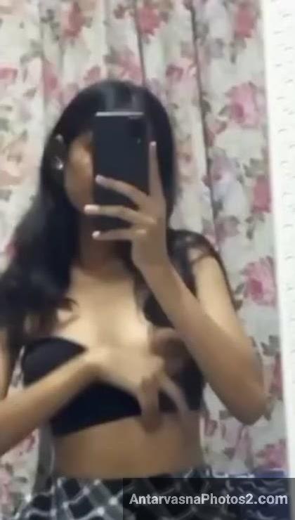 https://pub-5fcdf72a54cd4edbb03ec3edaa415a42.r2.dev/nakedleaks/indian_college_girl's_nude_boob_photos/1.jpg