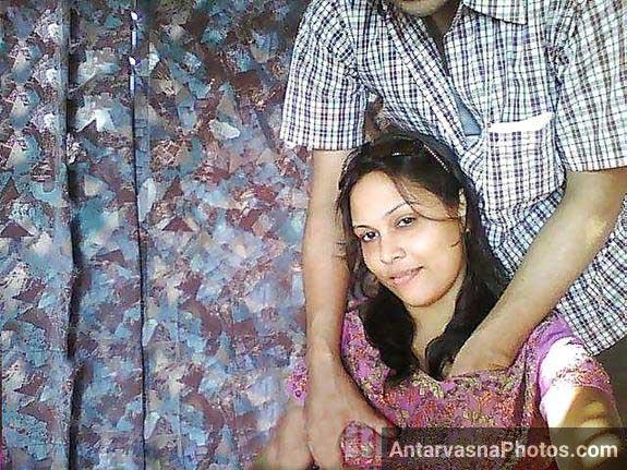 https://pub-5fcdf72a54cd4edbb03ec3edaa415a42.r2.dev/nakedleaks/indian_couple_engage_in_live_sexual_activity-pictures/2.jpg