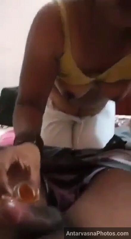 https://pub-5fcdf72a54cd4edbb03ec3edaa415a42.r2.dev/nakedleaks/indian_desi_sucking_-_bhabhi_from_the_south_with_a_sweet_twist/0.jpg