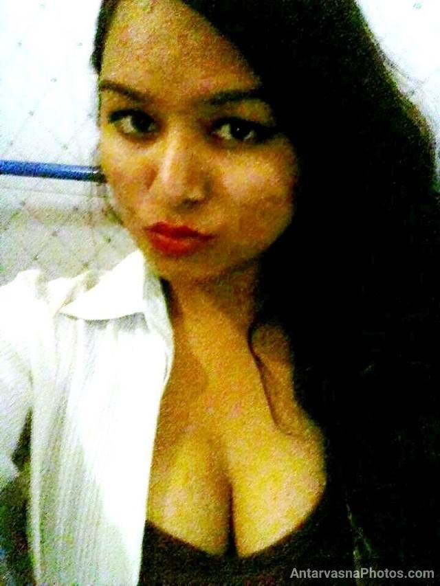 https://pub-5fcdf72a54cd4edbb03ec3edaa415a42.r2.dev/nakedleaks/indian_girl's_nude_selfies_for_her_lover/0.jpg