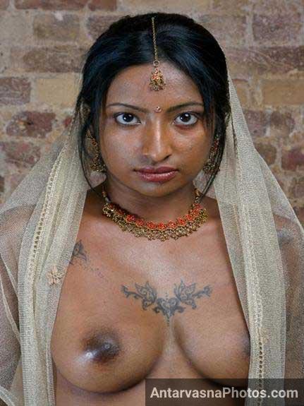 Indian Girl's Sensational Nude Dancing Photos