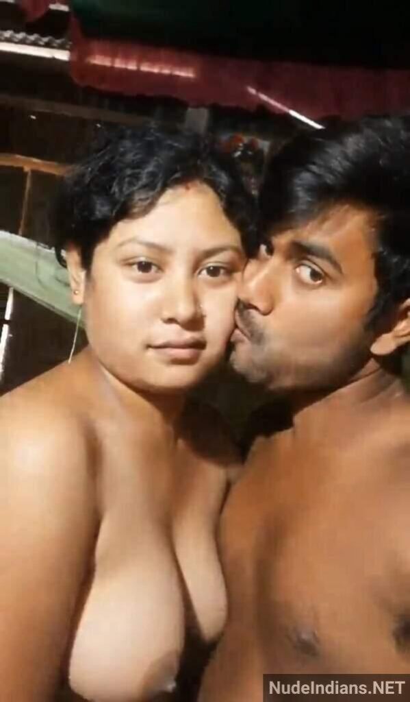 Indian girlfriends inadvertently exposed in intimate photos