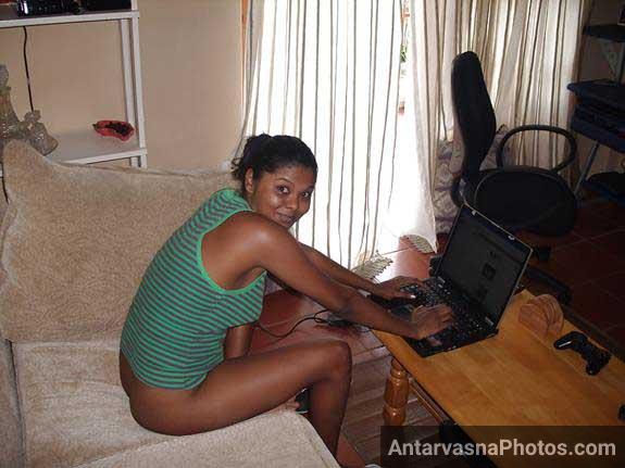 https://pub-5fcdf72a54cd4edbb03ec3edaa415a42.r2.dev/nakedleaks/indian_homemade_aunt's_explicit_photos/4.jpg