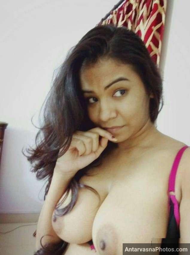 https://pub-5fcdf72a54cd4edbb03ec3edaa415a42.r2.dev/nakedleaks/indian_lady's_private_photos_of_prominent_assets/2.jpg