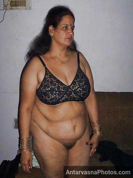 https://pub-5fcdf72a54cd4edbb03ec3edaa415a42.r2.dev/nakedleaks/indian_lady_has_anal_sex_with_a_dark_penis/0.jpg