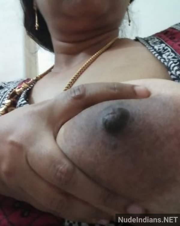 https://pub-5fcdf72a54cd4edbb03ec3edaa415a42.r2.dev/nakedleaks/indian_mature_aunty's_nude_big_breast_images/14.jpg