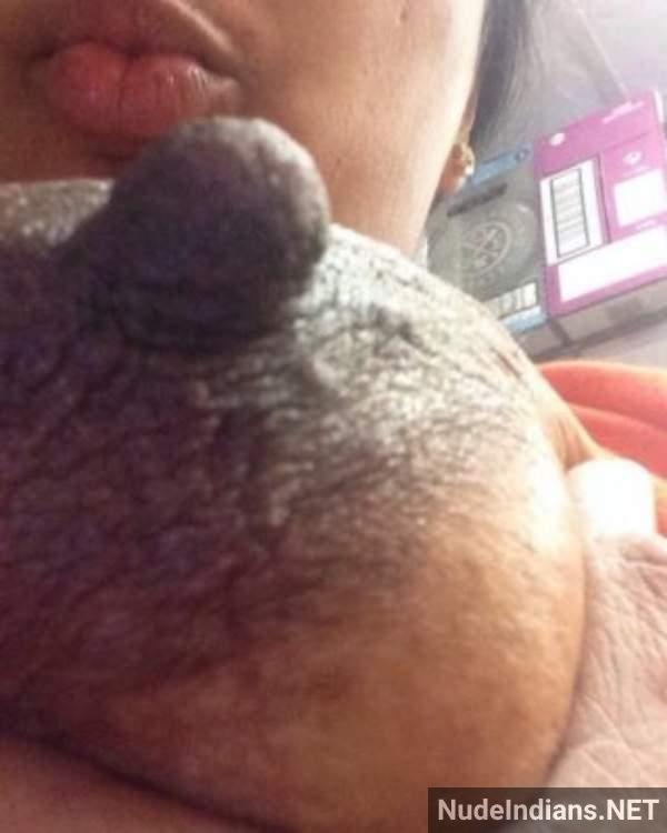 https://pub-5fcdf72a54cd4edbb03ec3edaa415a42.r2.dev/nakedleaks/indian_mature_aunty's_nude_big_breast_images/35.jpg