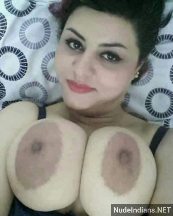 https://pub-5fcdf72a54cd4edbb03ec3edaa415a42.r2.dev/nakedleaks/indian_mature_aunty's_nude_big_breast_images/41.jpg