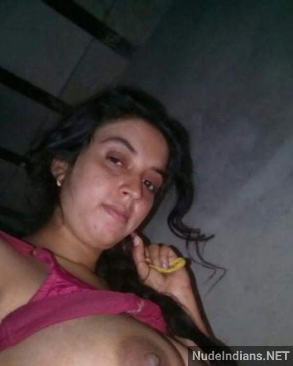 https://pub-5fcdf72a54cd4edbb03ec3edaa415a42.r2.dev/nakedleaks/indian_mature_aunty's_nude_big_breast_images/5.jpg