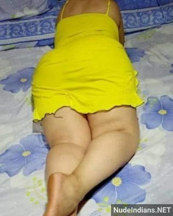 https://pub-5fcdf72a54cd4edbb03ec3edaa415a42.r2.dev/nakedleaks/indian_mature_aunty's_nude_big_breast_images/50.jpg