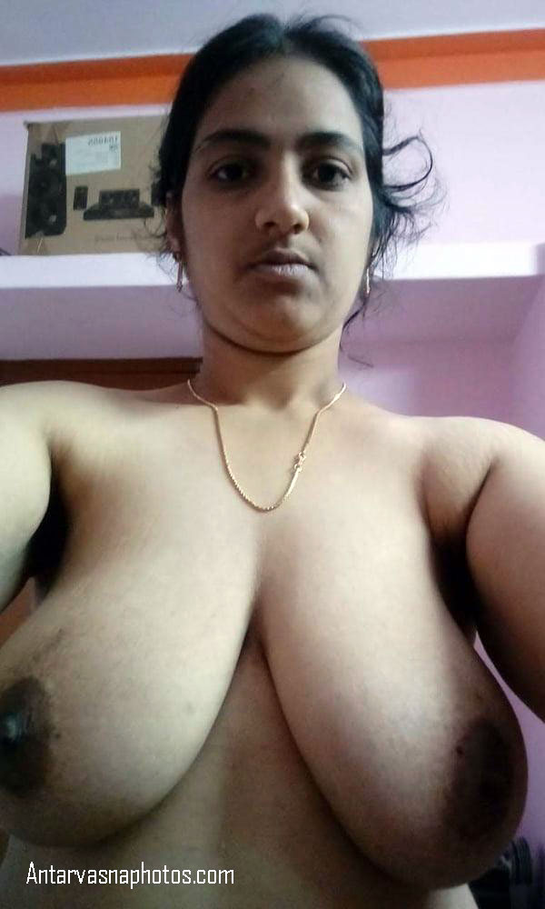 https://pub-5fcdf72a54cd4edbb03ec3edaa415a42.r2.dev/nakedleaks/indian_milf's_thirsty_desires_revealed_in_nude_pictures/1.jpg