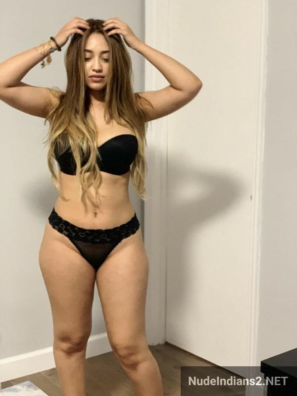 https://pub-5fcdf72a54cd4edbb03ec3edaa415a42.r2.dev/nakedleaks/indian_nri_akansha's_provocative_selfies_in_lingerie/23.jpg