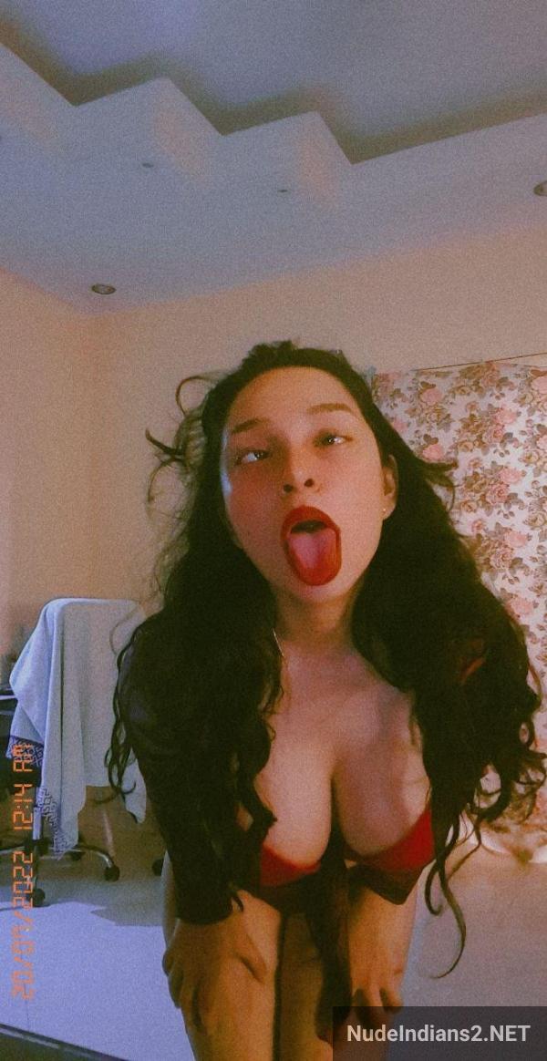 https://pub-5fcdf72a54cd4edbb03ec3edaa415a42.r2.dev/nakedleaks/indian_nri_muslim_maryam_basir_flaunts_anime-like_curves/44.jpg