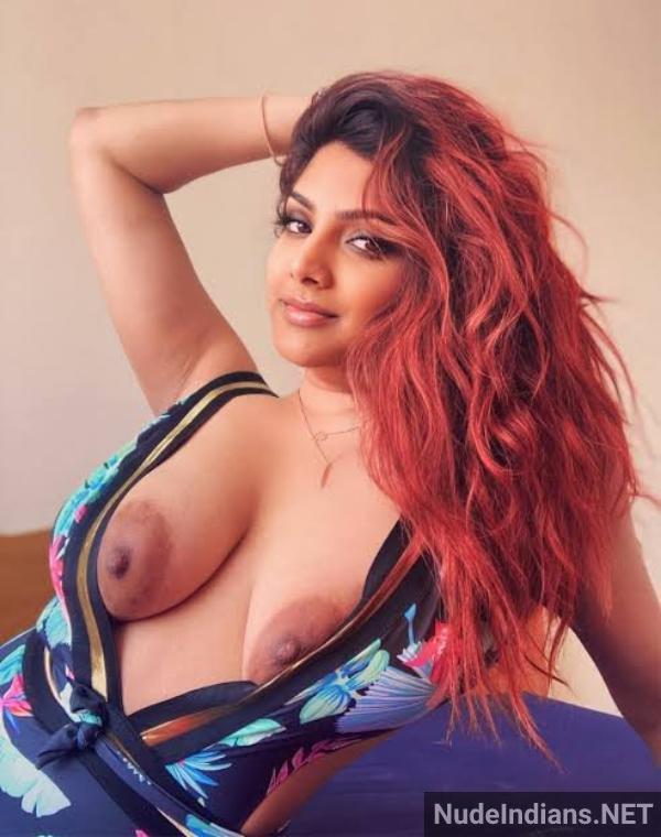 https://pub-5fcdf72a54cd4edbb03ec3edaa415a42.r2.dev/nakedleaks/indian_nude_model_with_ample_bosom_-_brown_nipple_beauty/22.jpg