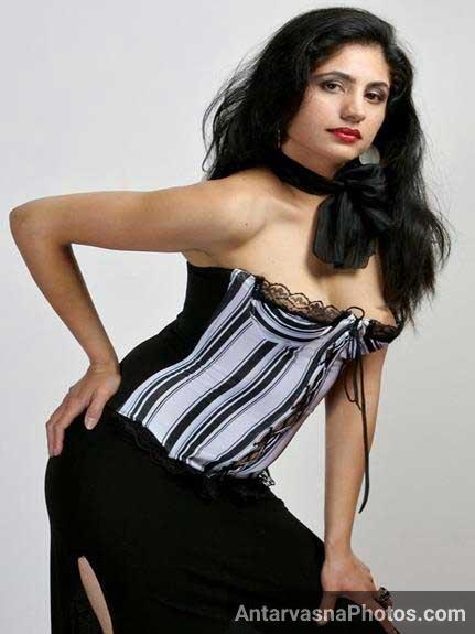 https://pub-5fcdf72a54cd4edbb03ec3edaa415a42.r2.dev/nakedleaks/indian_punjabi_lady's_erotic_images/1.jpg