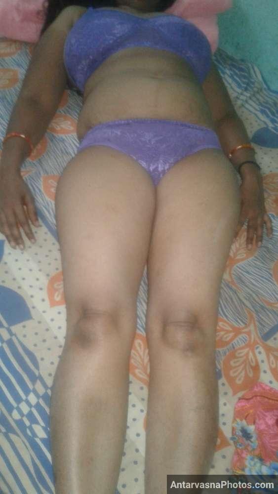 https://pub-5fcdf72a54cd4edbb03ec3edaa415a42.r2.dev/nakedleaks/indian_wife_in_purple_lingerie_photos/7.jpg