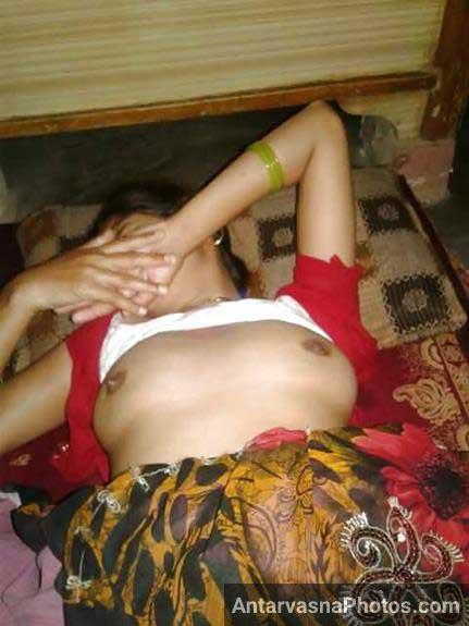 https://pub-5fcdf72a54cd4edbb03ec3edaa415a42.r2.dev/nakedleaks/indian_wife_in_saree_showing_off/3.jpg