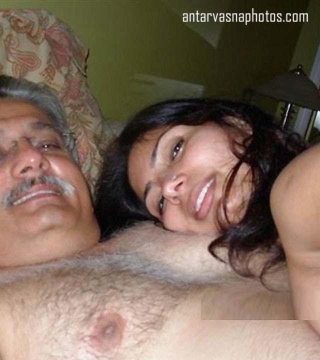 https://pub-5fcdf72a54cd4edbb03ec3edaa415a42.r2.dev/nakedleaks/indian_woman_and_her_father-in-law's_homemade_adult_pictures/2.jpg