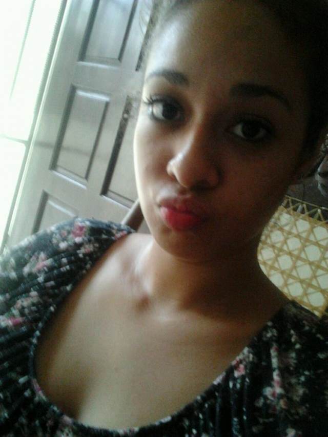 https://pub-5fcdf72a54cd4edbb03ec3edaa415a42.r2.dev/nakedleaks/indian_woman_twinkle's_private_photo_leak/1.jpg