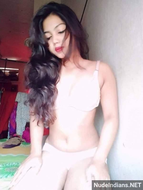 https://pub-5fcdf72a54cd4edbb03ec3edaa415a42.r2.dev/nakedleaks/indian_women_displaying_their_busty_figures_in_lingerie_selfies/21.jpg