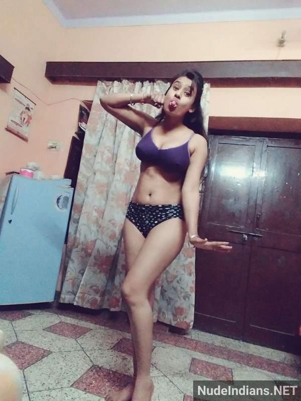 https://pub-5fcdf72a54cd4edbb03ec3edaa415a42.r2.dev/nakedleaks/indian_women_displaying_their_busty_figures_in_lingerie_selfies/47.jpg