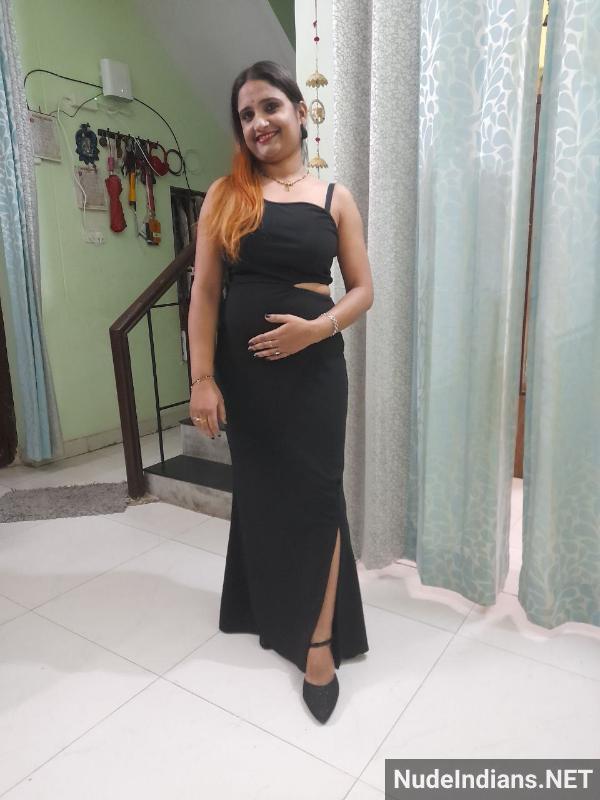 https://pub-5fcdf72a54cd4edbb03ec3edaa415a42.r2.dev/nakedleaks/indulge_in_noida_kavita_bhabhi's_display_of_big_assets_in_fiery_lingerie/8.jpg