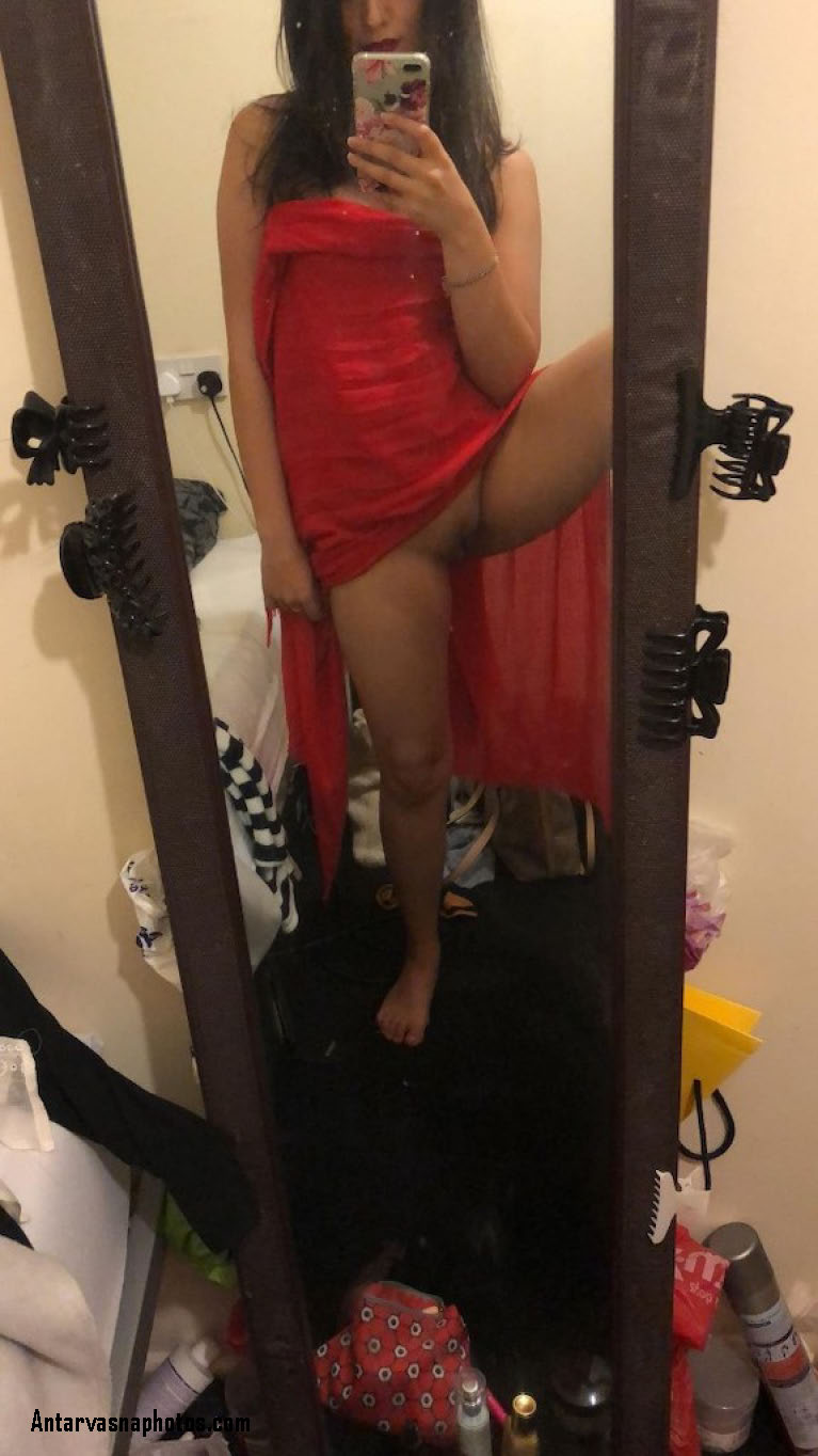 https://pub-5fcdf72a54cd4edbb03ec3edaa415a42.r2.dev/nakedleaks/innocent_indian_teen_snaps_virgin_pussy_pics/1.jpg