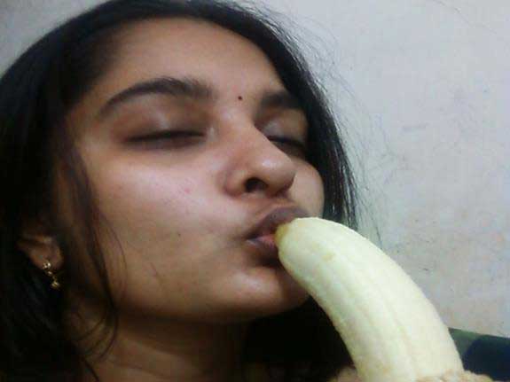 https://pub-5fcdf72a54cd4edbb03ec3edaa415a42.r2.dev/nakedleaks/insert_banana_in_hairy_area-tamil_erotic_images/5.jpg