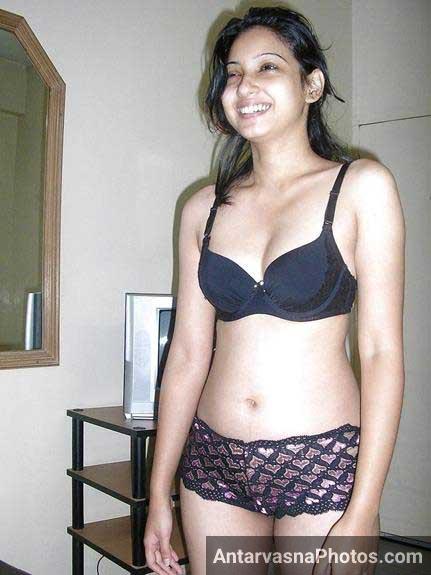 https://pub-5fcdf72a54cd4edbb03ec3edaa415a42.r2.dev/nakedleaks/intense_indian_erotica_photos/5.jpg