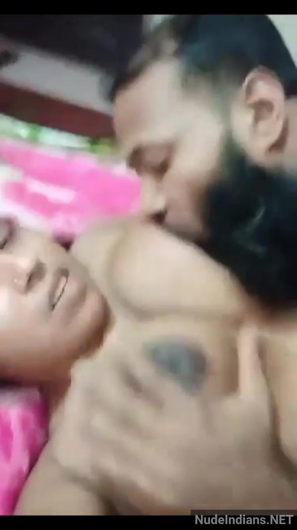 https://pub-5fcdf72a54cd4edbb03ec3edaa415a42.r2.dev/nakedleaks/intense_interaction:_mature_uncle_sucks_indian_muslim_bhabhi's_boobs/8.jpg