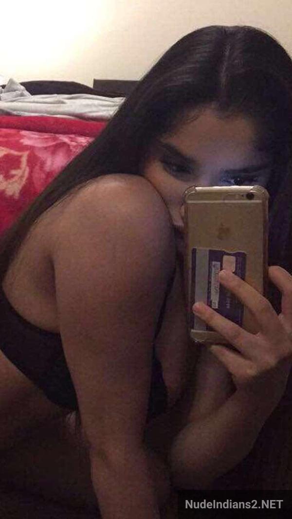 https://pub-5fcdf72a54cd4edbb03ec3edaa415a42.r2.dev/nakedleaks/international_indian_girl_zoya_khan_reveals_busty_figure_in_seductive_selfies/32.jpg