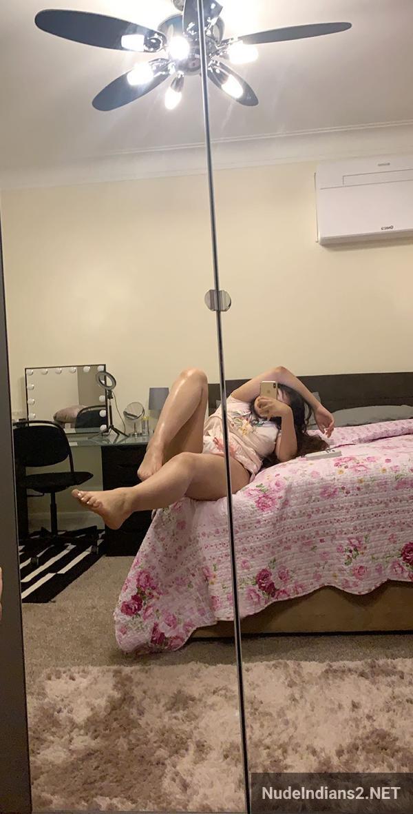 https://pub-5fcdf72a54cd4edbb03ec3edaa415a42.r2.dev/nakedleaks/international_indian_girl_zoya_khan_reveals_busty_figure_in_seductive_selfies/6.jpg