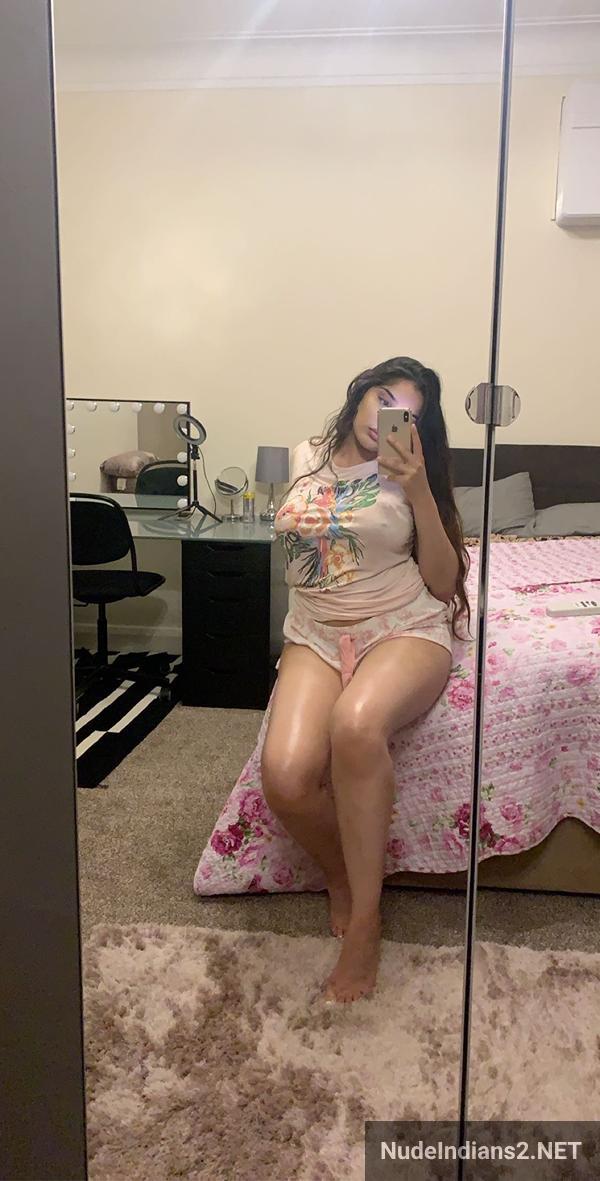 https://pub-5fcdf72a54cd4edbb03ec3edaa415a42.r2.dev/nakedleaks/international_indian_girl_zoya_khan_reveals_busty_figure_in_seductive_selfies/7.jpg