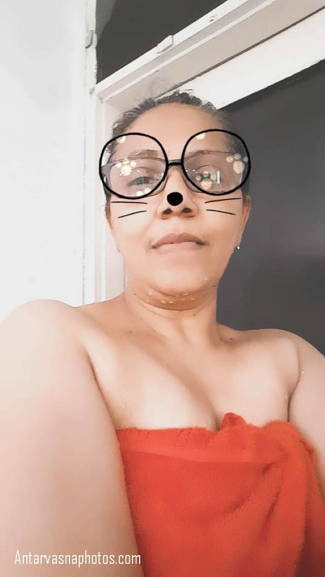 https://pub-5fcdf72a54cd4edbb03ec3edaa415a42.r2.dev/nakedleaks/intimate_conversations_with_desi_bhabhi_through_sensual_photos/7.jpg